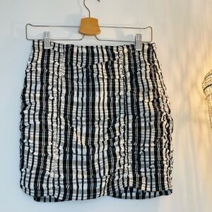 Zara Mini Skirt Sz 28